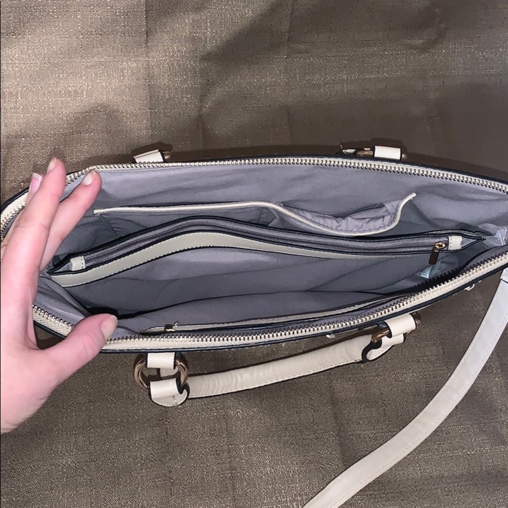 DASEIN Purse! - Picture 3 of 3